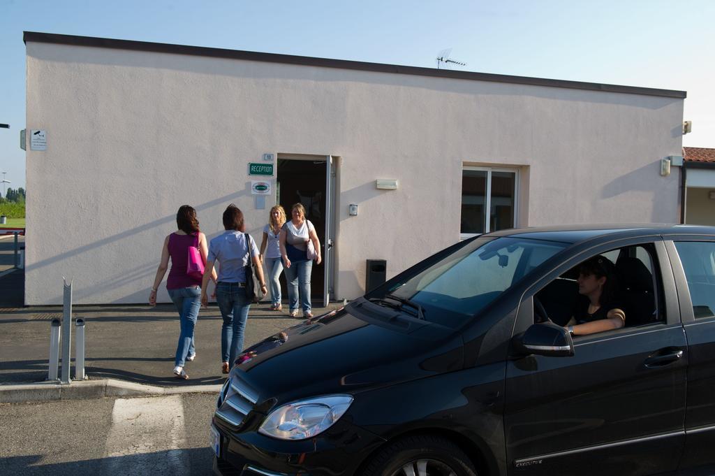 Autohotel Ravenna Exteriér fotografie